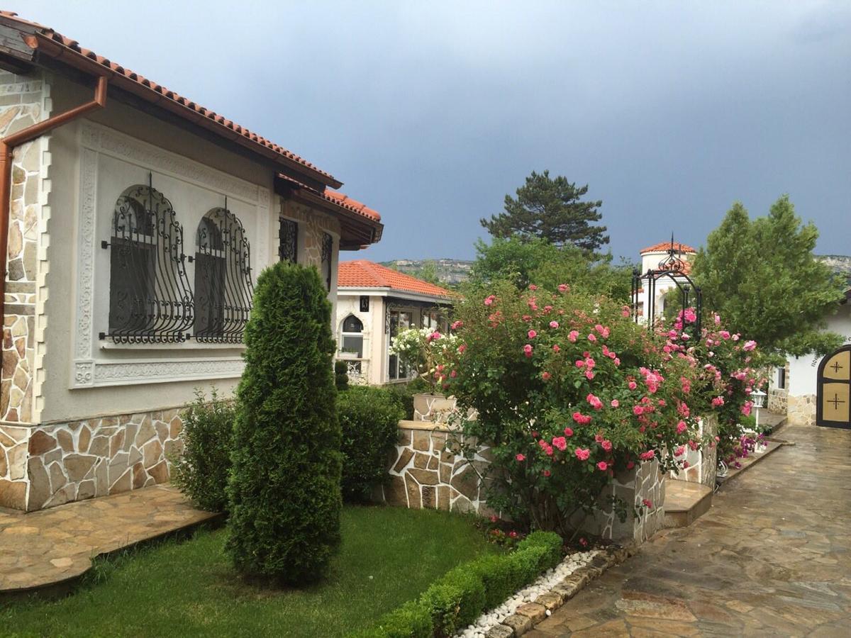 Villa St. Michael Madara Exterior foto